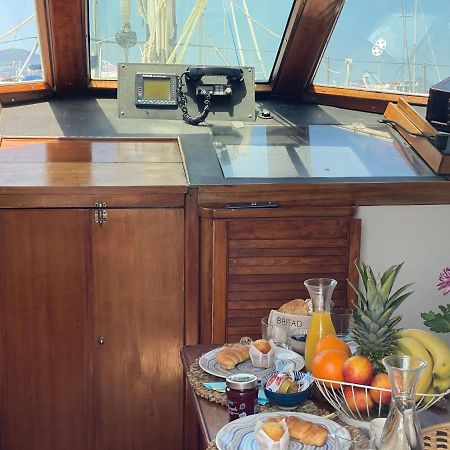 Hotel Sailing Nights Boat&Breakfast à Alghero Extérieur photo